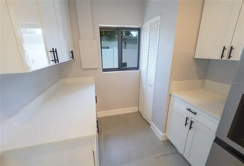 5812 Liverpool Drive Tampa FL 33615