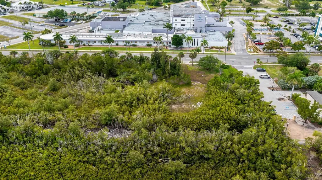 806 E Marion Avenue Punta Gorda FL 33950