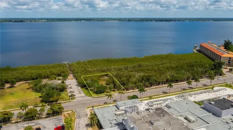 806 E Marion Avenue Punta Gorda FL 33950