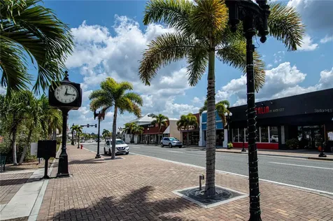 806 E Marion Avenue Punta Gorda FL 33950