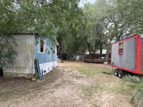 16100 SE 253rd Court Umatilla FL 32784