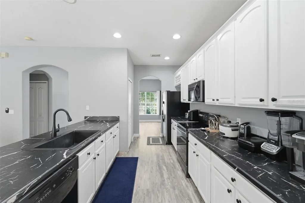 18124 Saxony Lane Orlando FL 32820