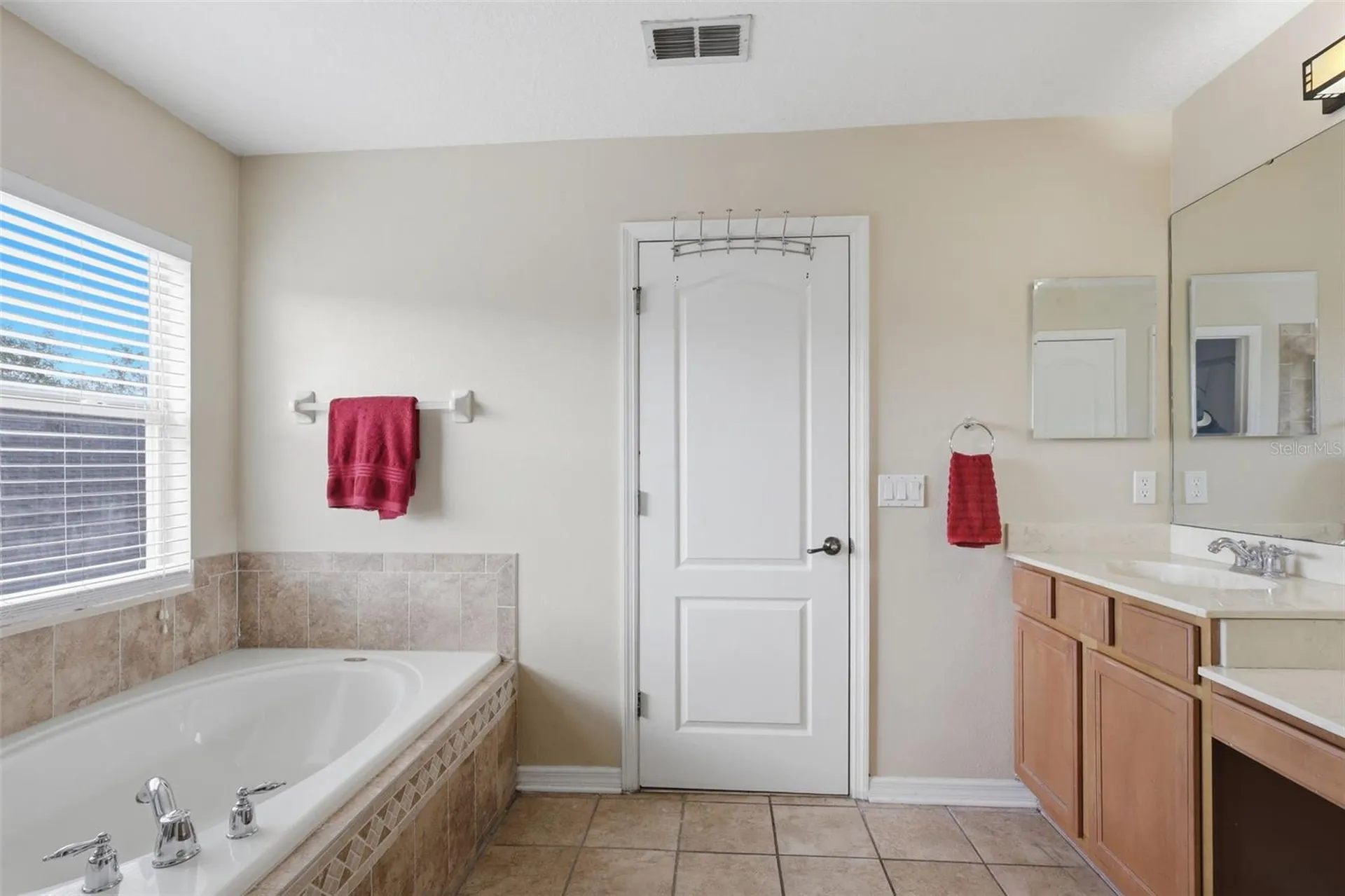 18124 Saxony Lane Orlando FL 32820