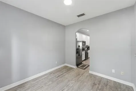 18124 Saxony Lane Orlando FL 32820