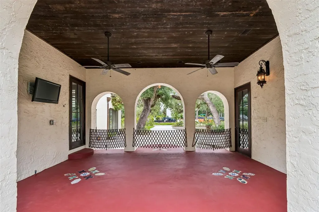 2603 S Parkview Street Tampa FL 33629