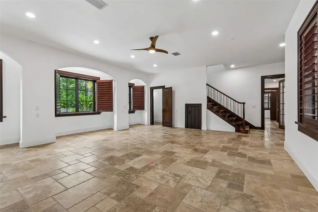 2603 S Parkview Street Tampa FL 33629