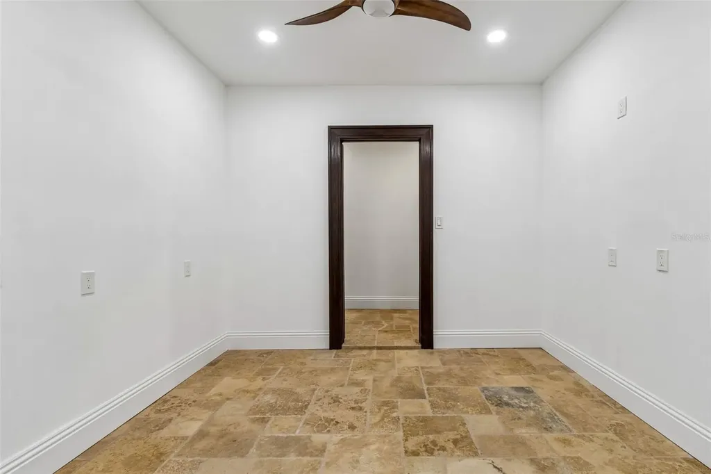 2603 S Parkview Street Tampa FL 33629