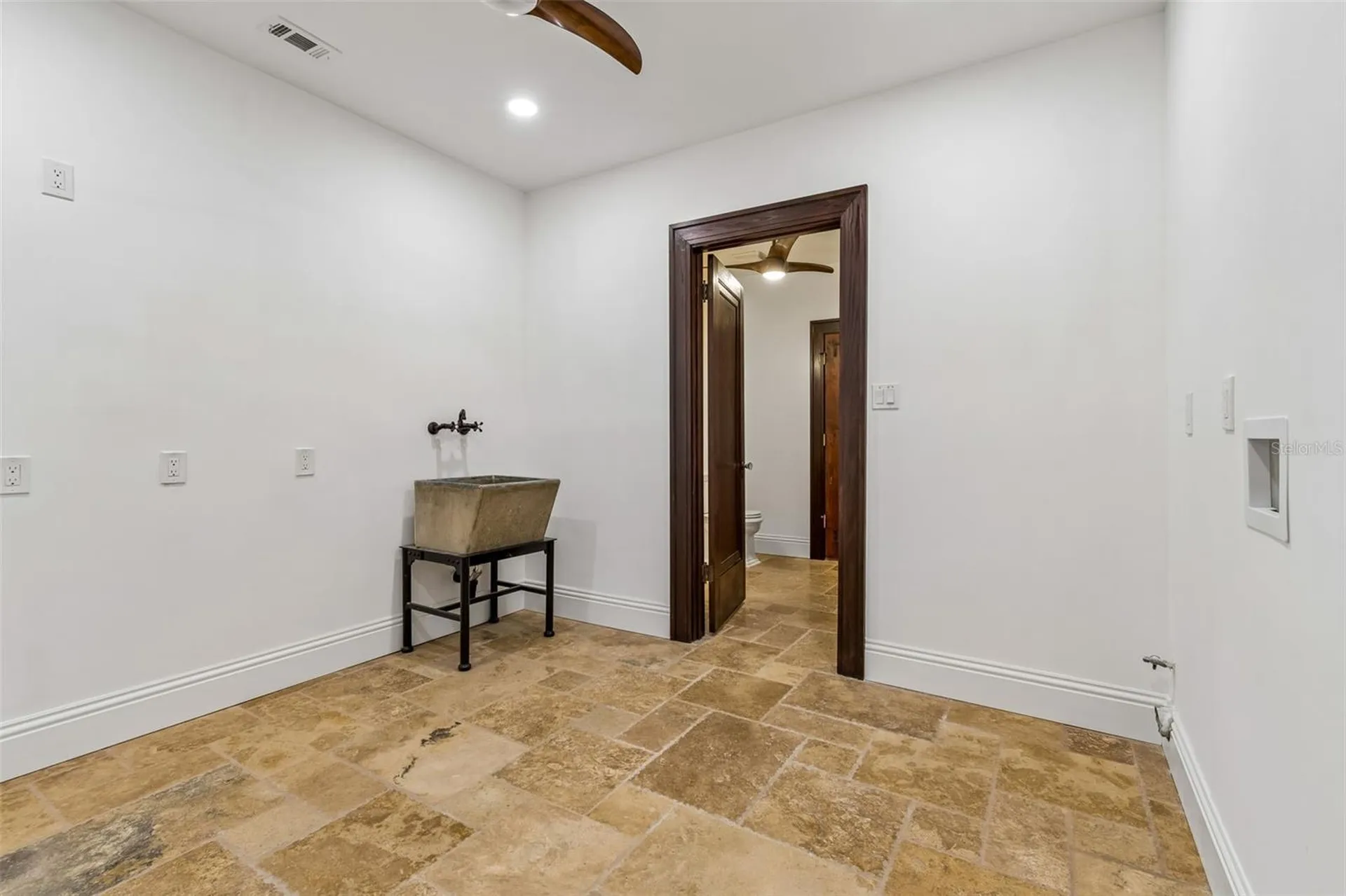 2603 S Parkview Street Tampa FL 33629