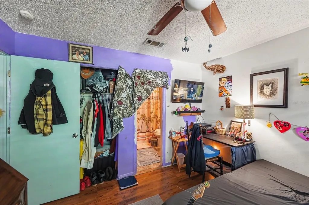 2048 Sunset Grove Lane Clearwater FL 33765