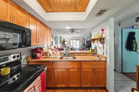 2048 Sunset Grove Lane Clearwater FL 33765