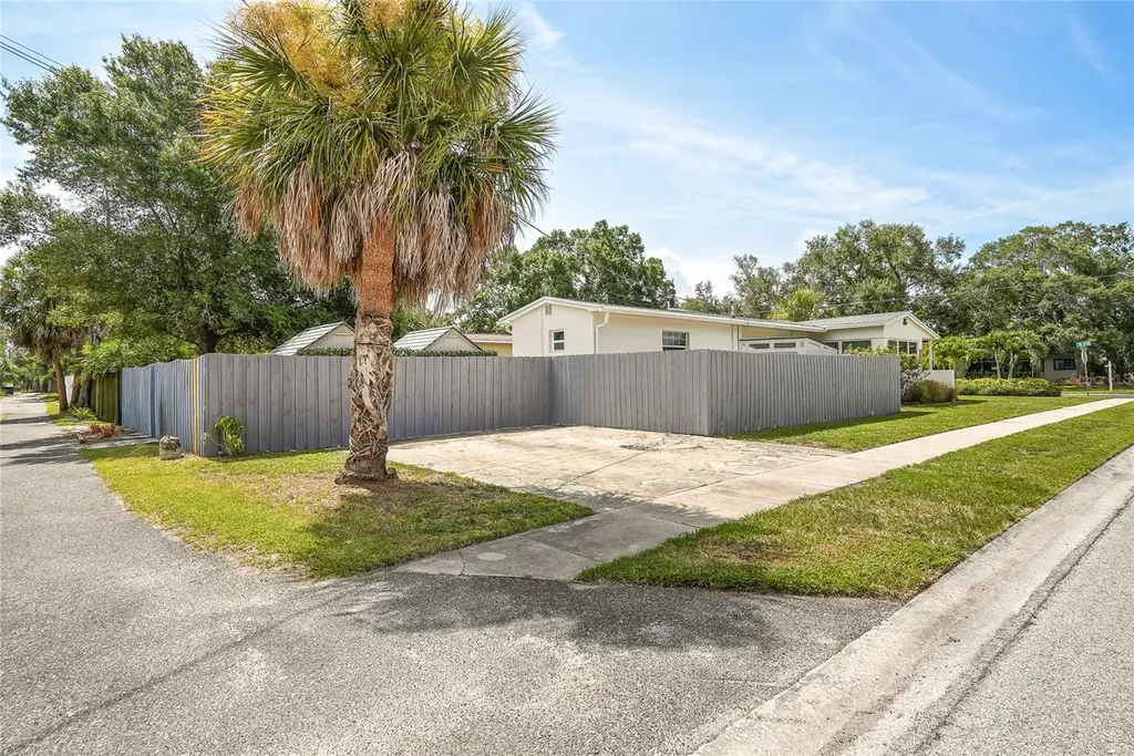 3801 Locust Street NE St Petersburg FL 33703