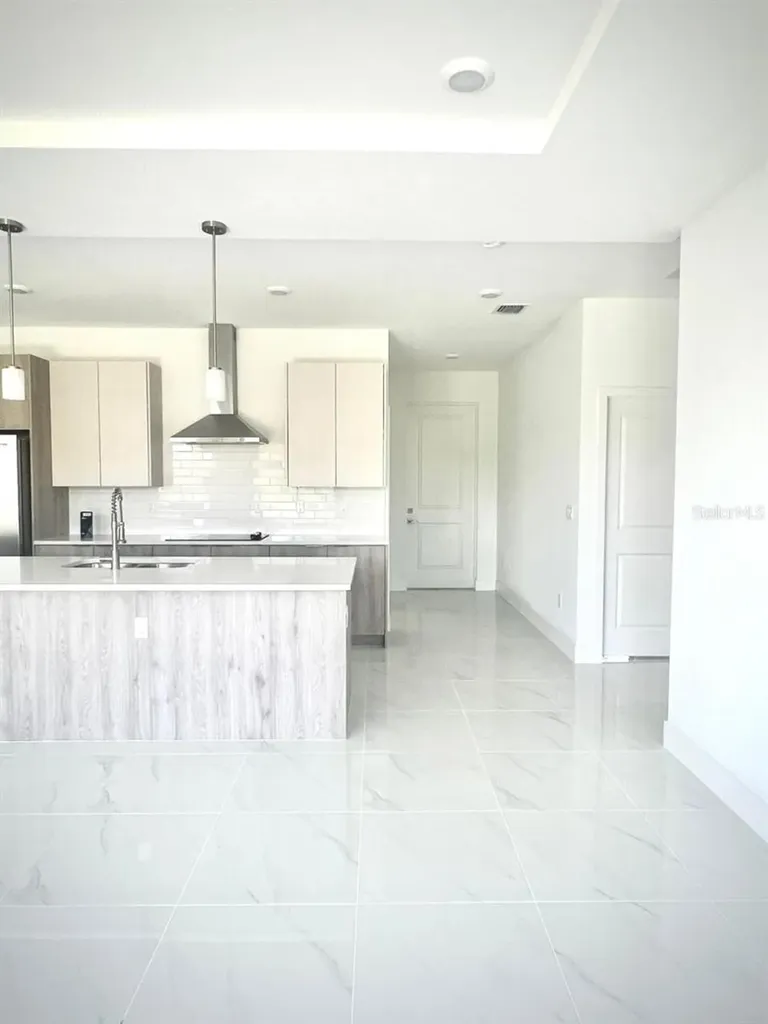 117 NW 13th Street Cape Coral FL 33993