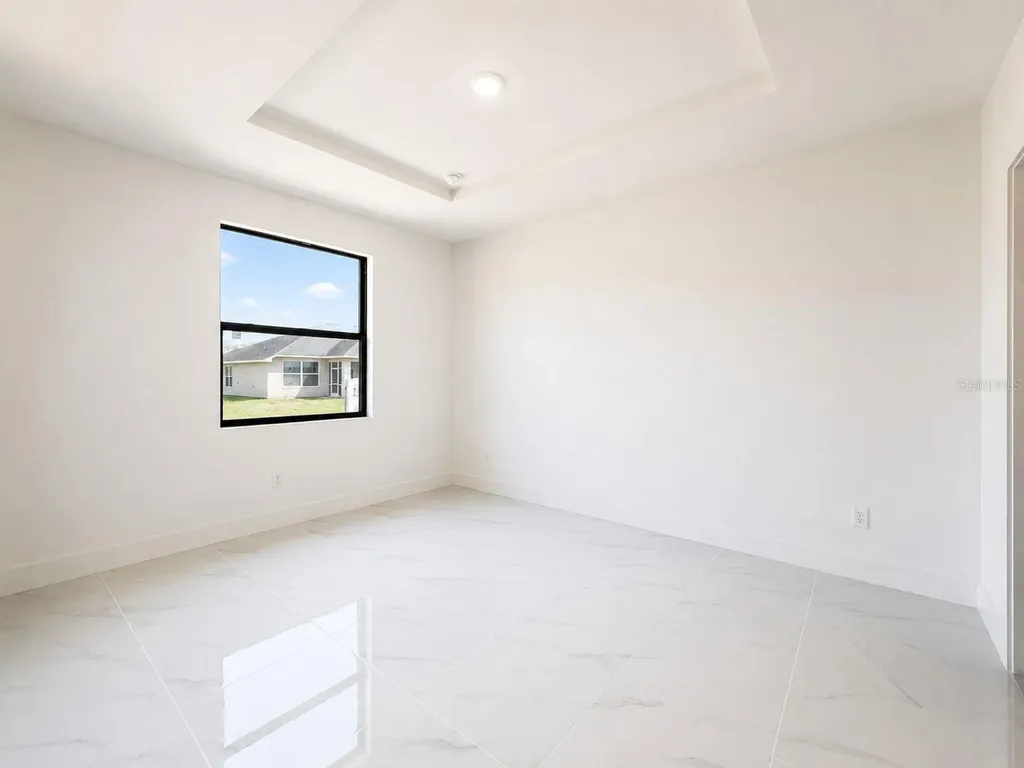 117 NW 13th Street Cape Coral FL 33993