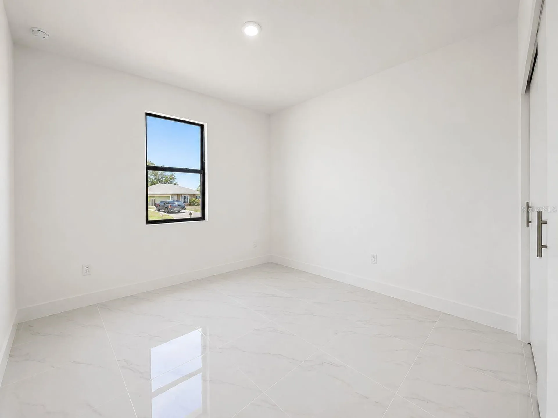 117 NW 13th Street Cape Coral FL 33993