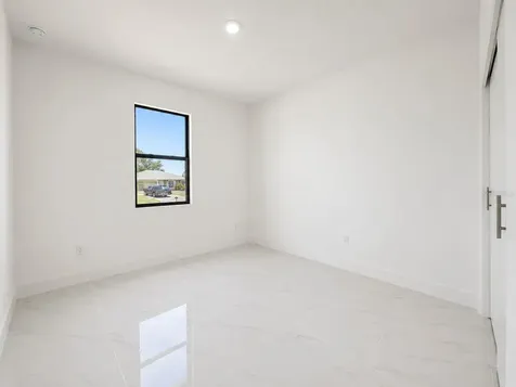 117 NW 13th Street Cape Coral FL 33993