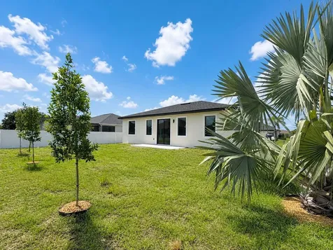 117 NW 13th Street Cape Coral FL 33993