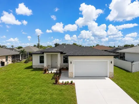 117 NW 13th Street Cape Coral FL 33993