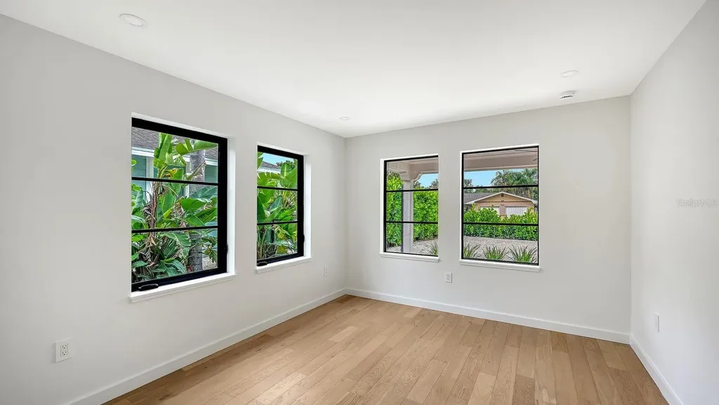 1041 Indian Beach Drive Sarasota FL 34234