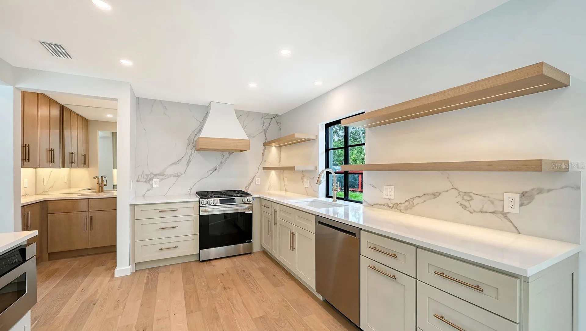 1041 Indian Beach Drive Sarasota FL 34234