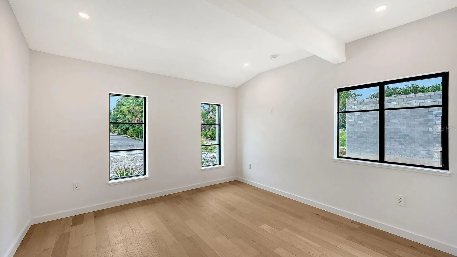 1041 Indian Beach Drive Sarasota FL 34234