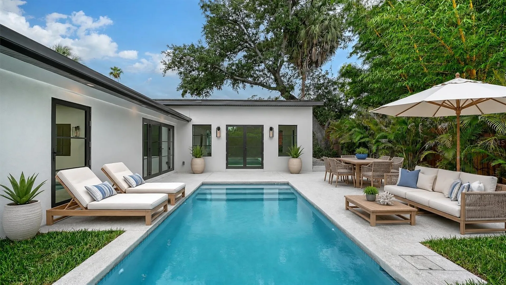 1041 Indian Beach Drive Sarasota FL 34234