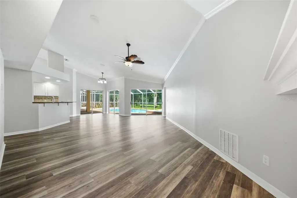 504 Stratfield Drive Lutz FL 33549