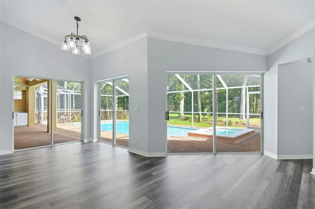 504 Stratfield Drive Lutz FL 33549