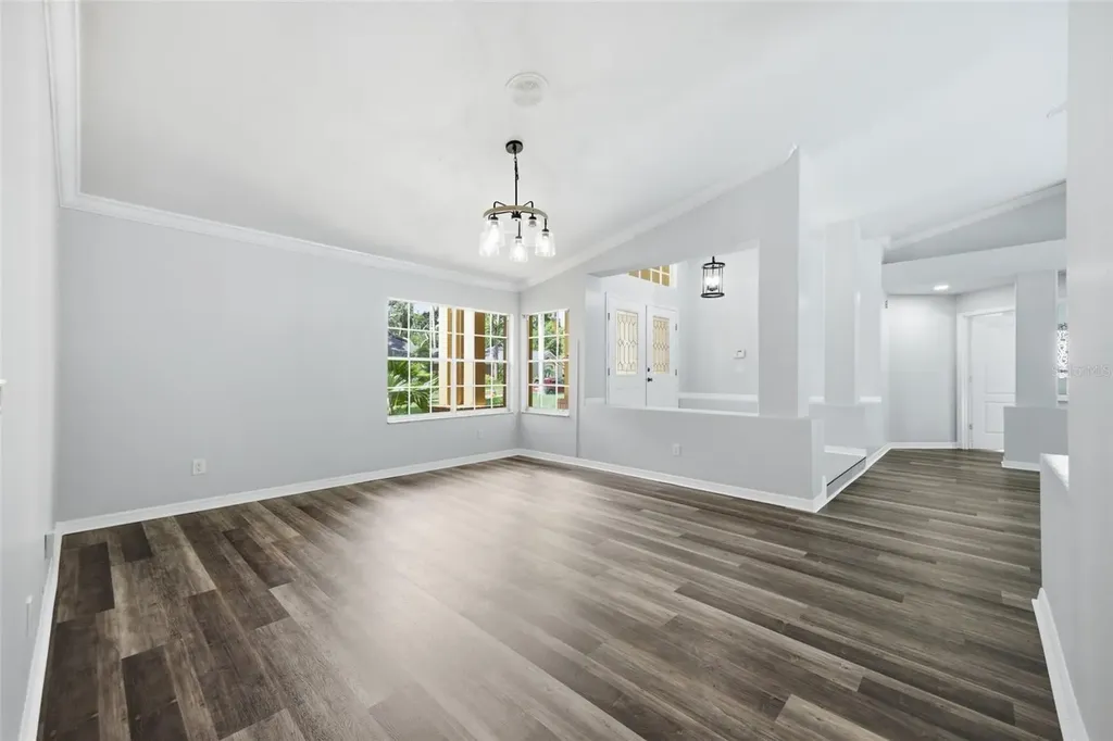 504 Stratfield Drive Lutz FL 33549