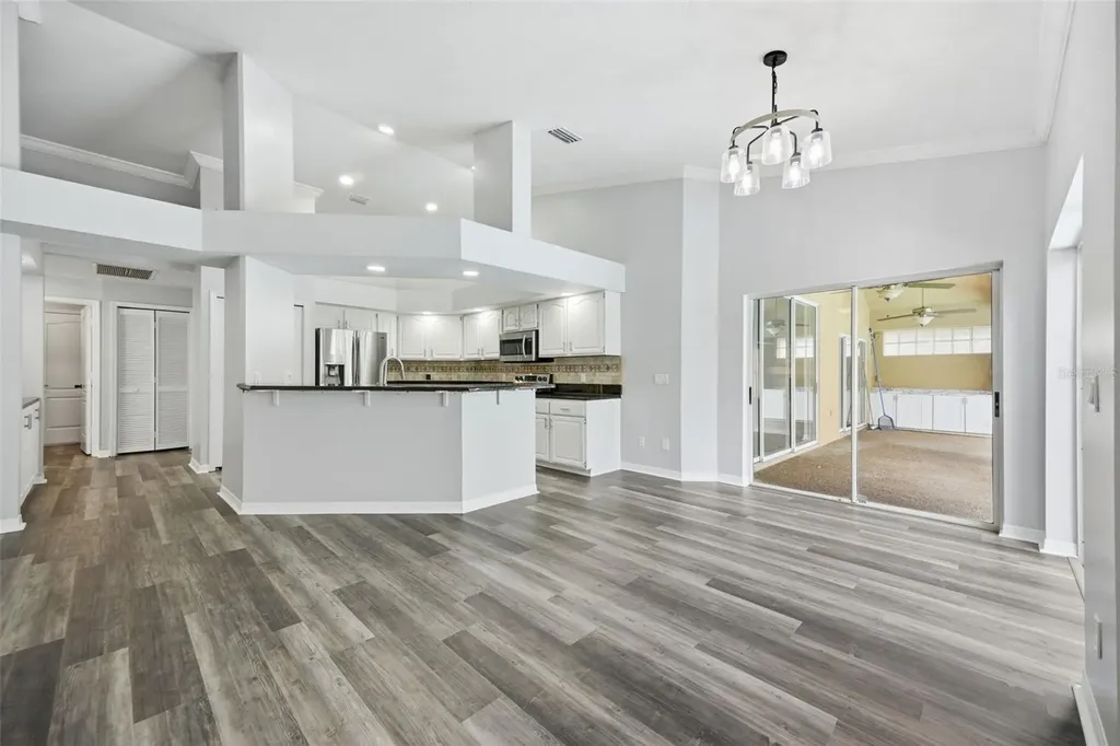 504 Stratfield Drive Lutz FL 33549