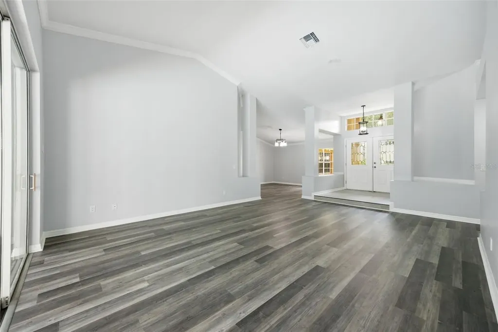 504 Stratfield Drive Lutz FL 33549