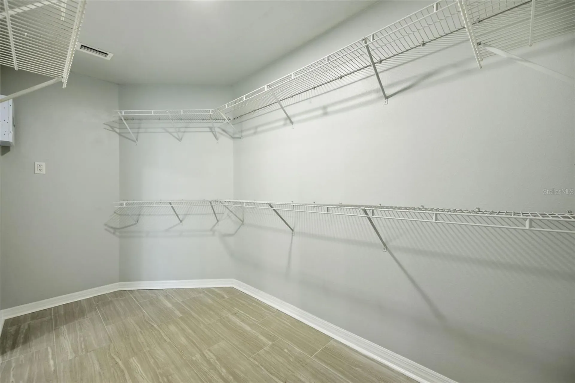 504 Stratfield Drive Lutz FL 33549