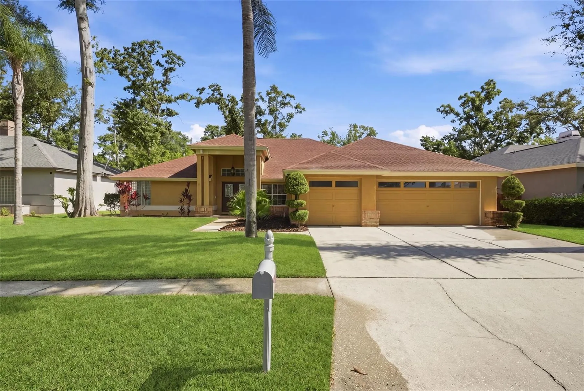 504 Stratfield Drive Lutz FL 33549