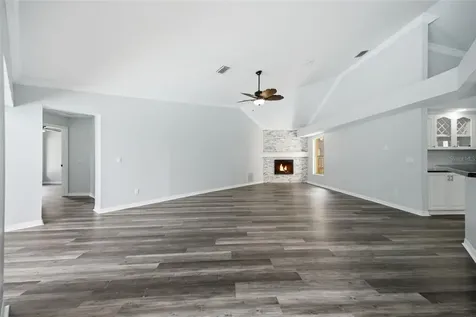 504 Stratfield Drive Lutz FL 33549