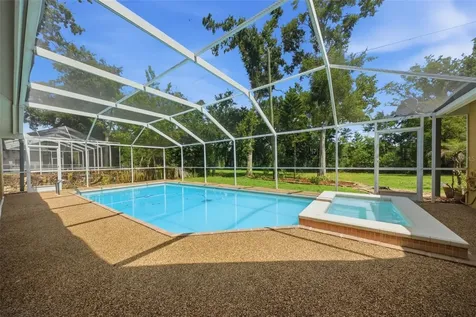 504 Stratfield Drive Lutz FL 33549