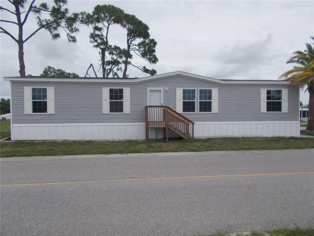 6803 Amoko Court North Port FL 34287