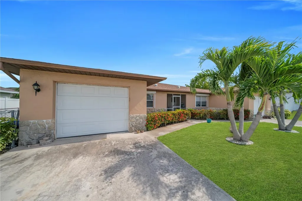 836 SW Trafalgar Parkway Cape Coral FL 33991