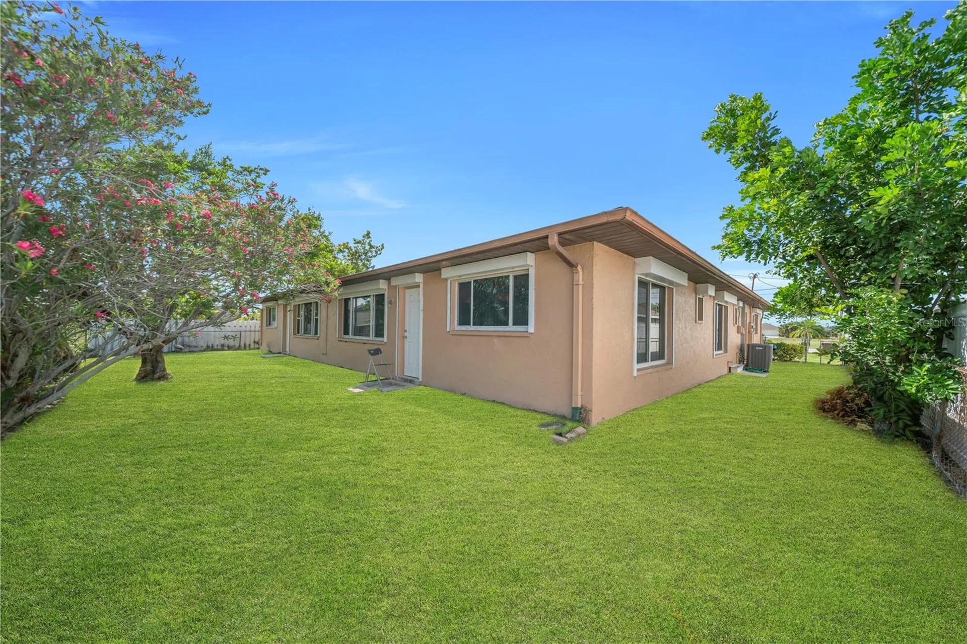 836 SW Trafalgar Parkway Cape Coral FL 33991