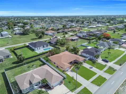 836 SW Trafalgar Parkway Cape Coral FL 33991