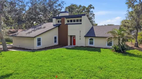 2104 Doefield Court Valrico FL 33596