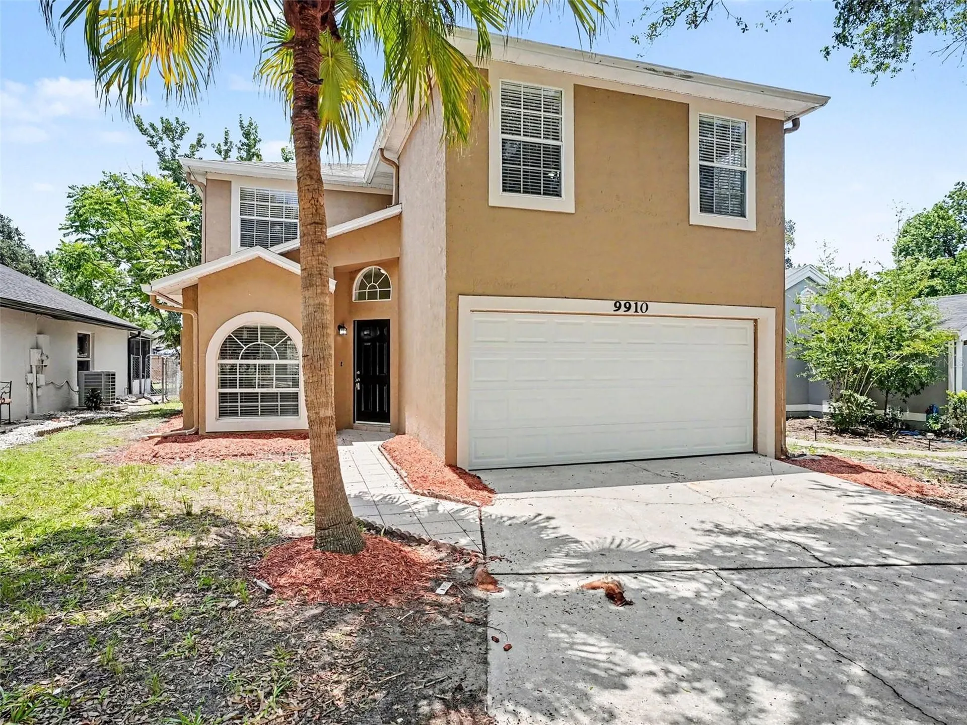 9910 N Dean Oaks Court Orlando FL 32825