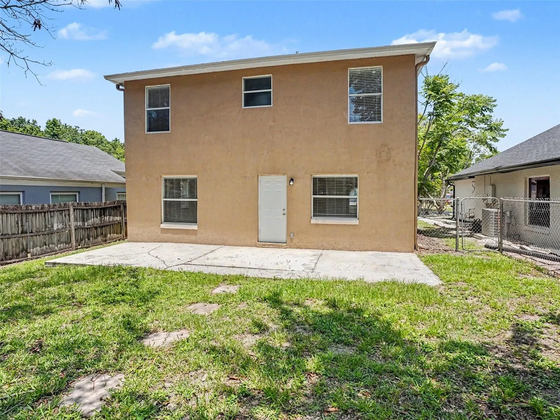 9910 N Dean Oaks Court Orlando FL 32825