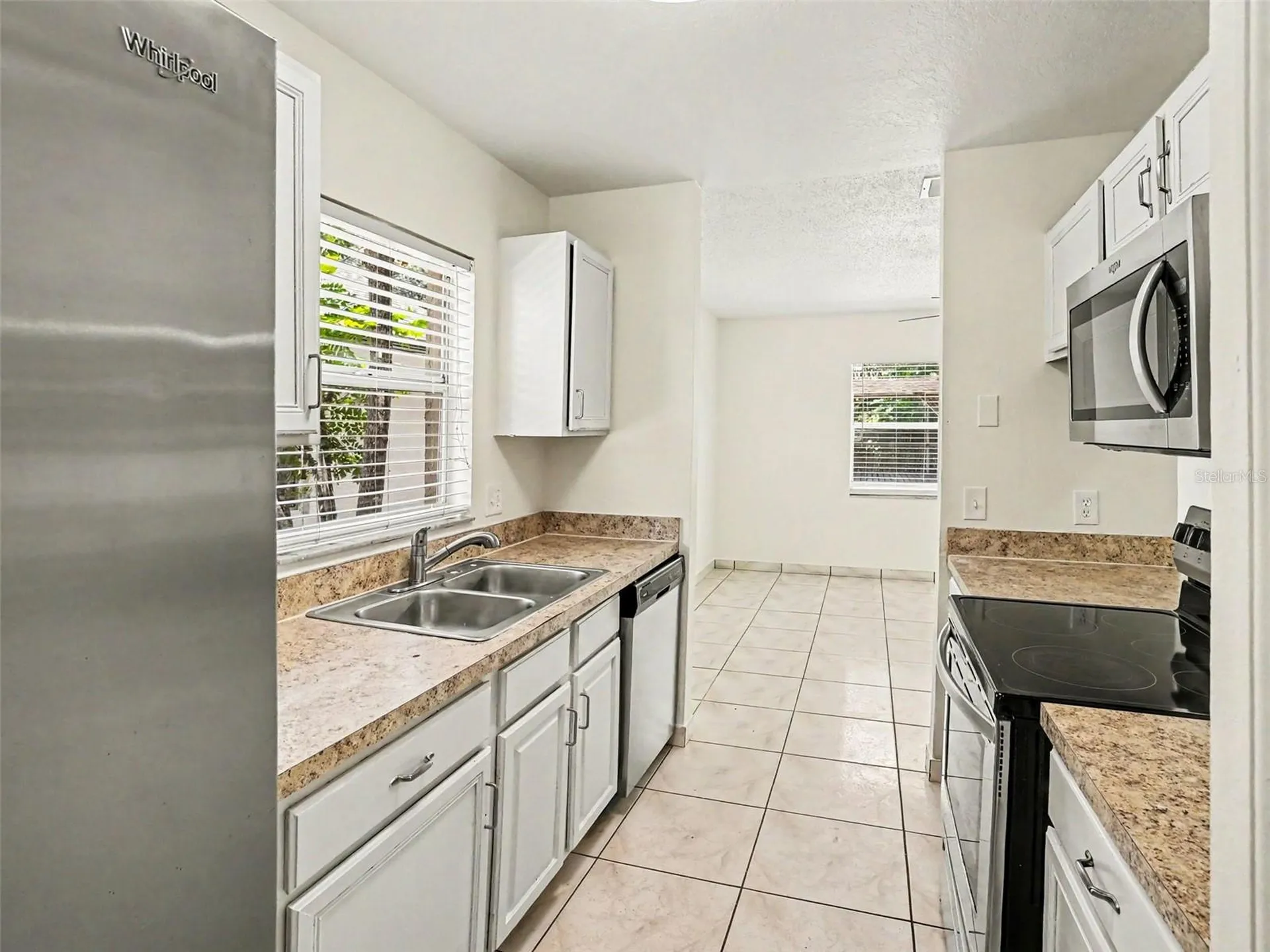 9910 N Dean Oaks Court Orlando FL 32825