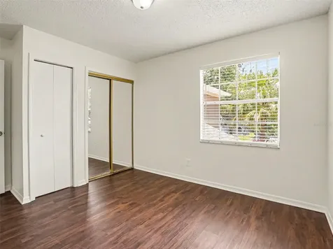 9910 N Dean Oaks Court Orlando FL 32825