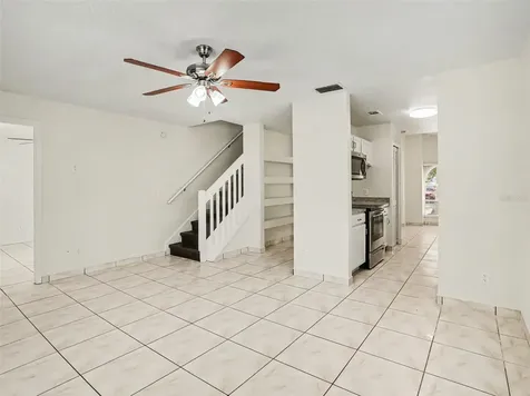 9910 N Dean Oaks Court Orlando FL 32825