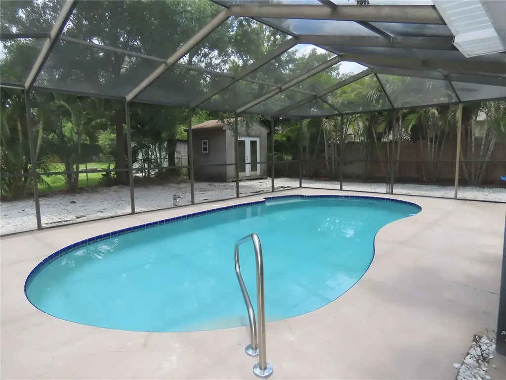 2434 65th Street N St Petersburg FL 33710