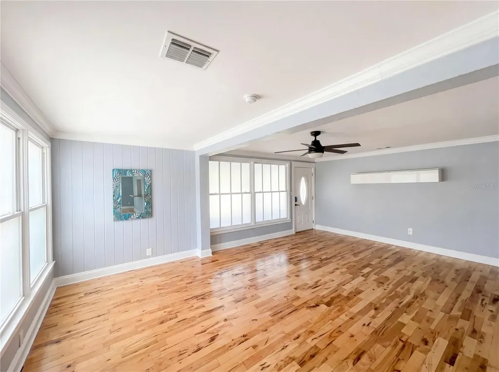 302 E Drury Avenue Kissimmee FL 34744