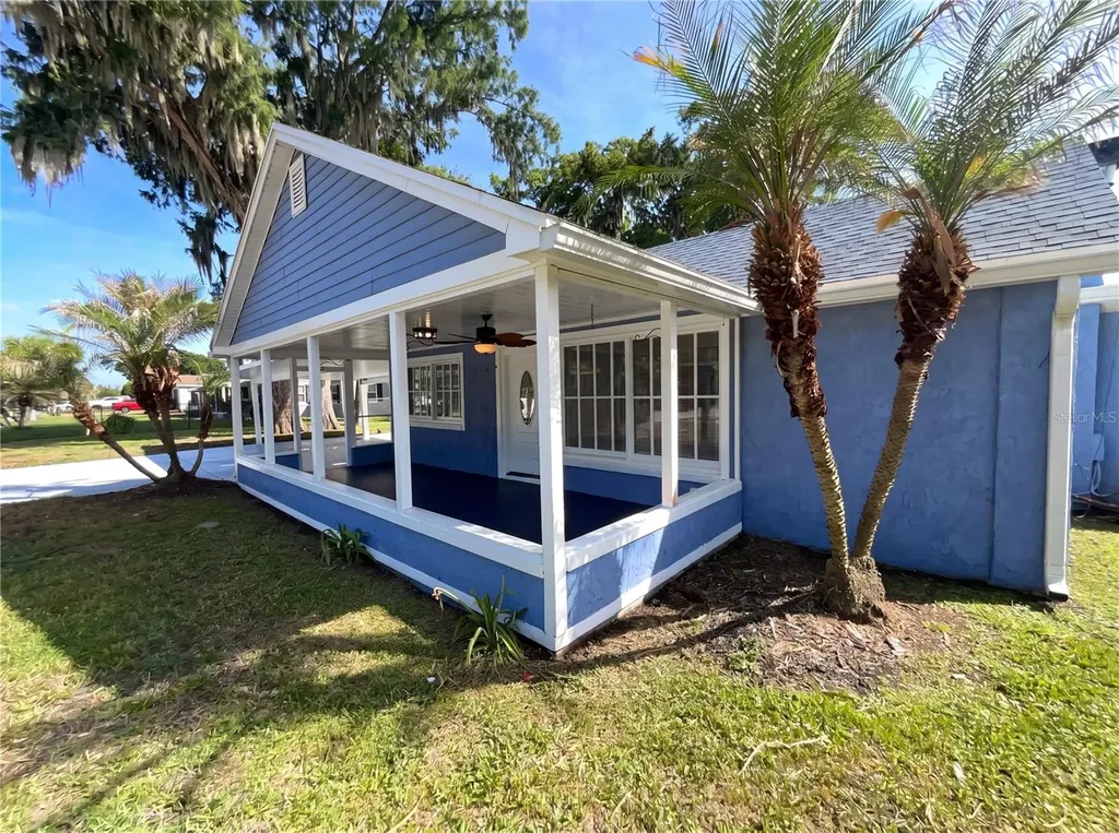 302 E Drury Avenue Kissimmee FL 34744