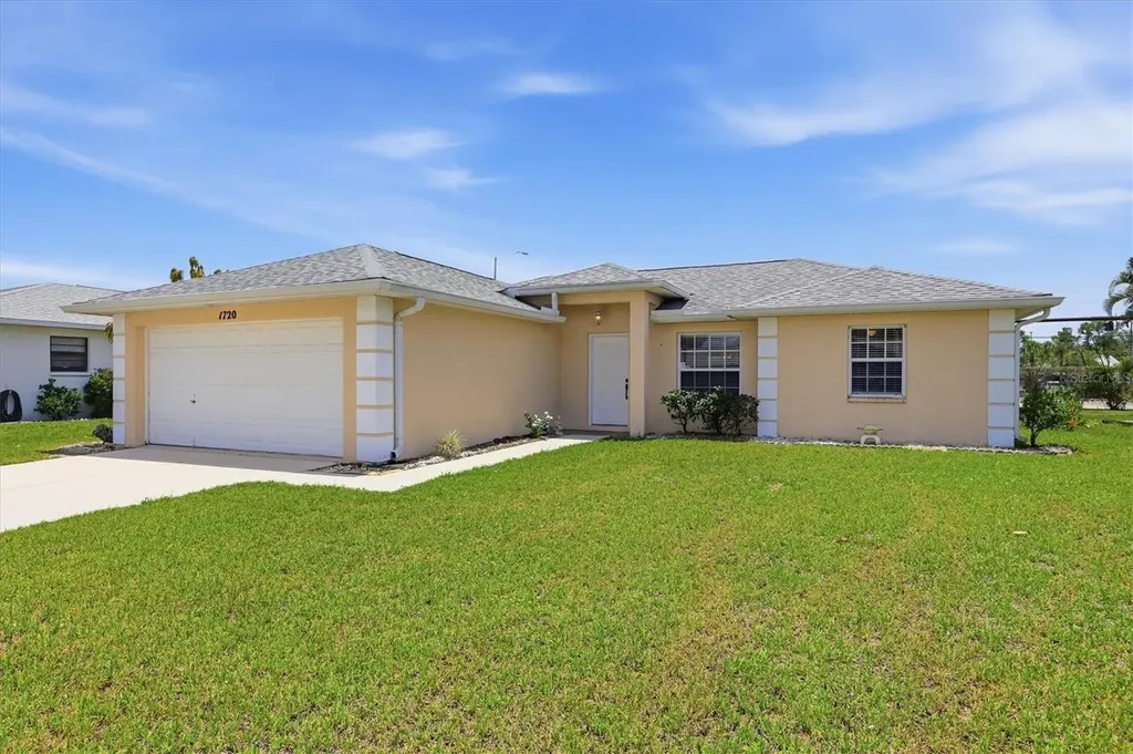 1720 Country Meadows Drive Sarasota FL 34235