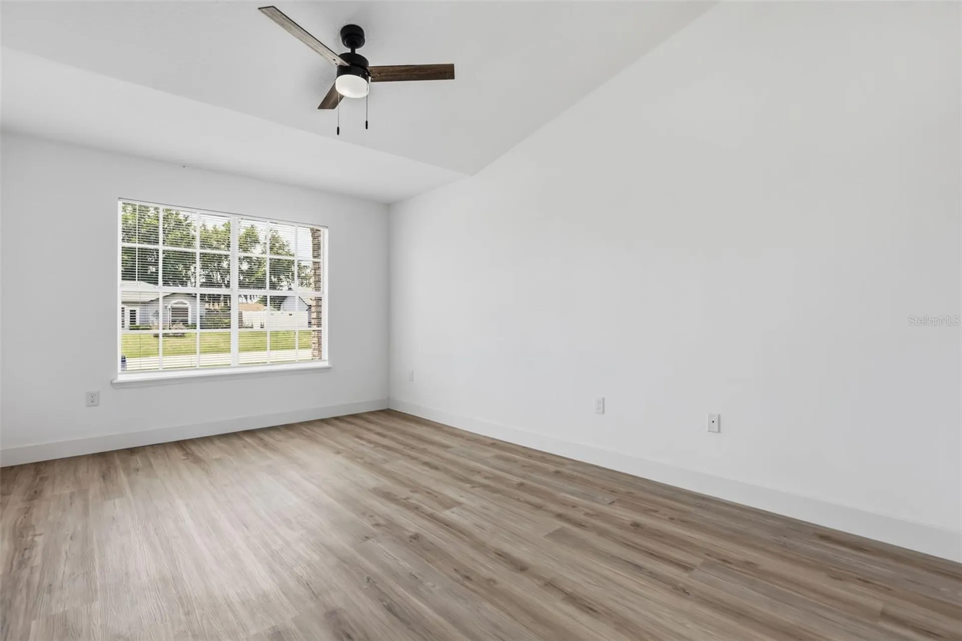 2280 Dumas Drive Deltona FL 32738
