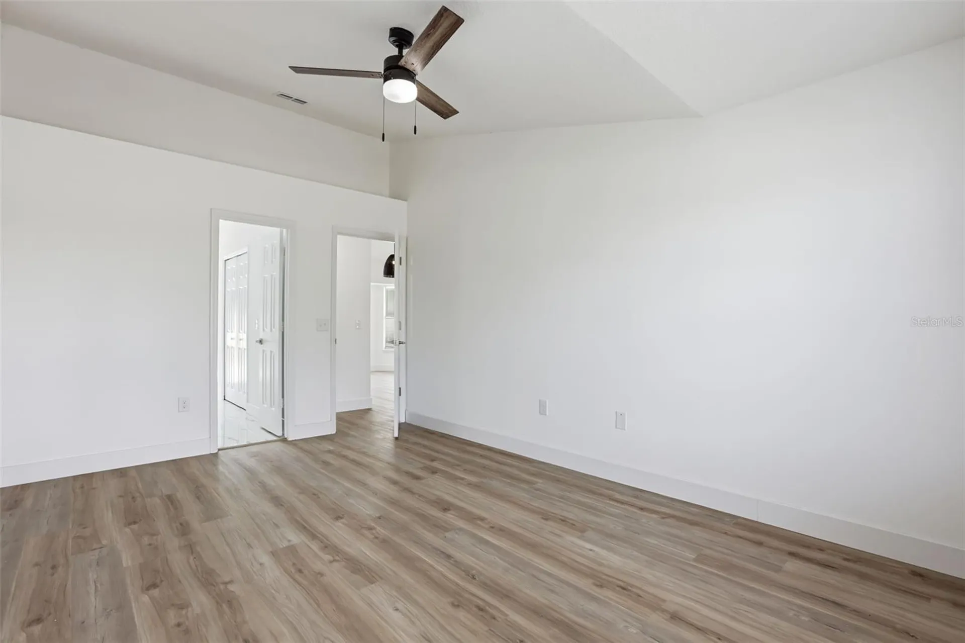 2280 Dumas Drive Deltona FL 32738